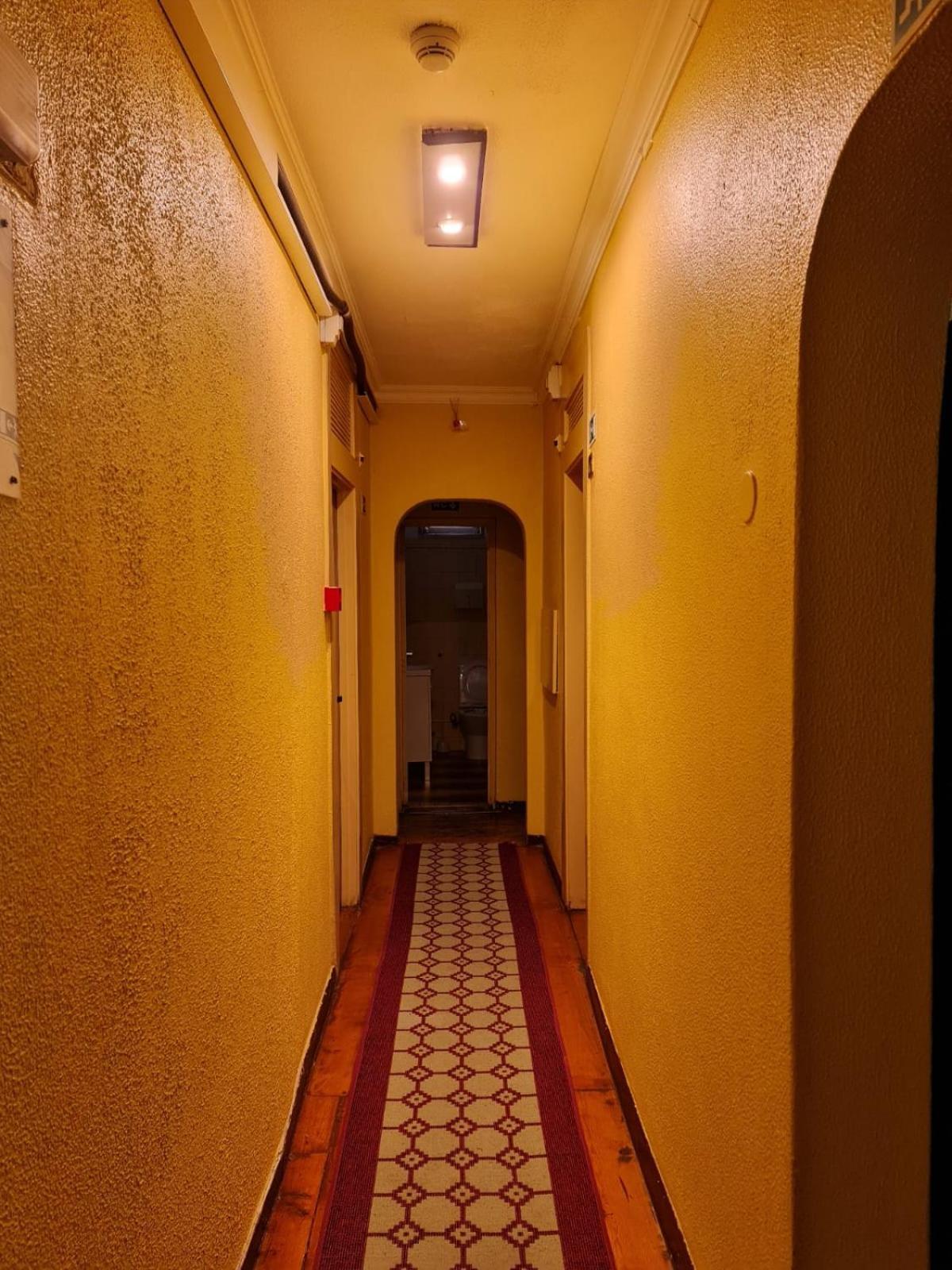 Pensao Residencial Flor Dos Cavaleiros Hotel Lisbon Bagian luar foto