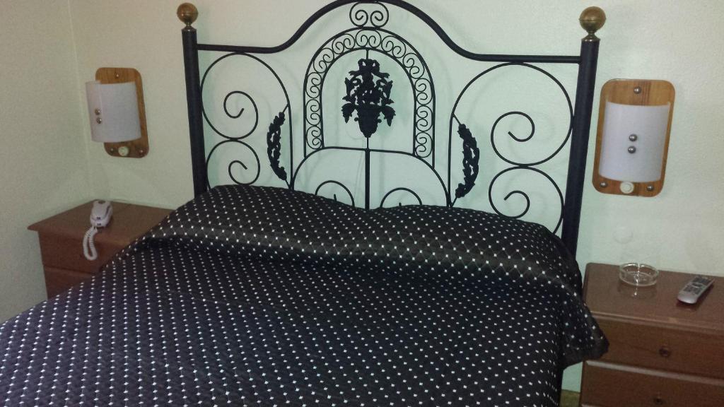 Pensao Residencial Flor Dos Cavaleiros Hotel Lisbon Bagian luar foto