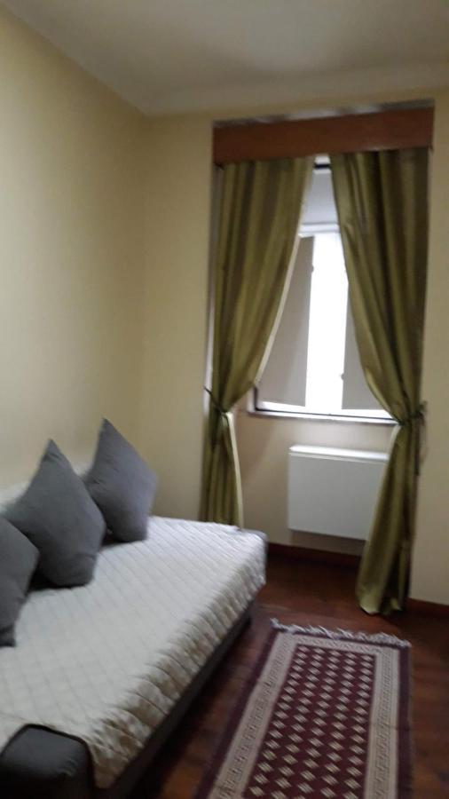 Pensao Residencial Flor Dos Cavaleiros Hotel Lisbon Bagian luar foto
